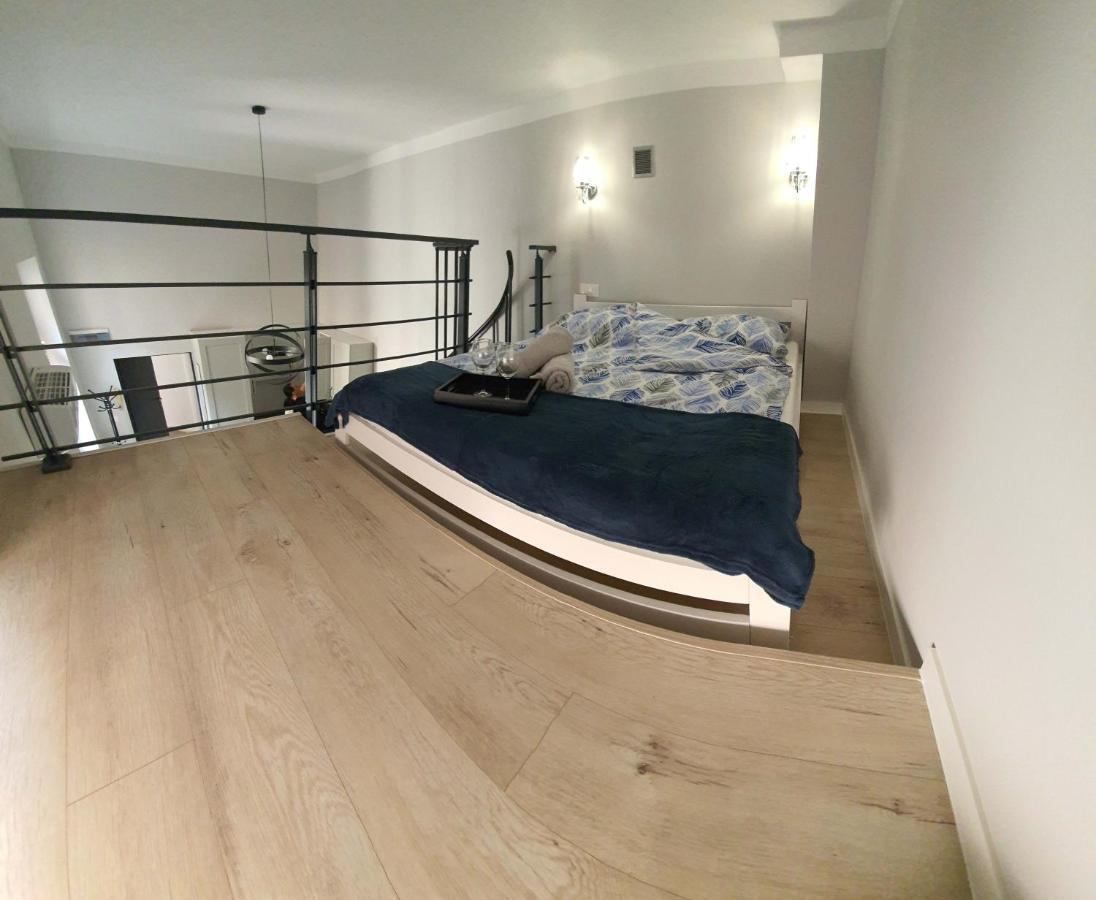 Apartamenty Marzen Еленя-Гура Экстерьер фото