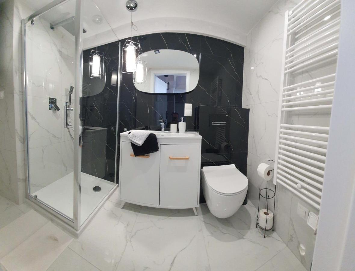 Apartamenty Marzen Еленя-Гура Экстерьер фото