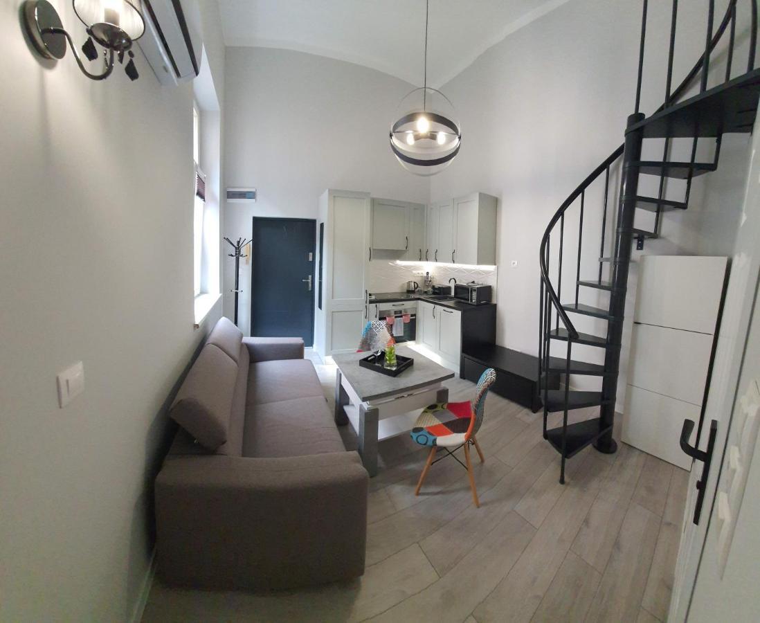 Apartamenty Marzen Еленя-Гура Экстерьер фото